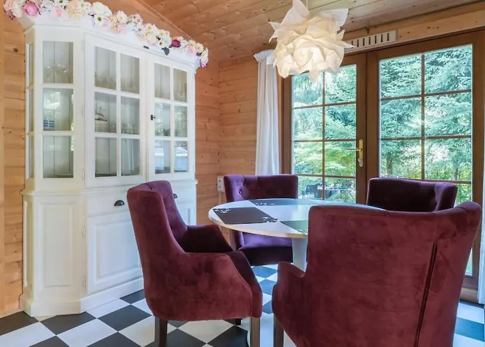 Дом отдыха Fantastisch Met Veel Ruimte En Fijne Tuin Эпе