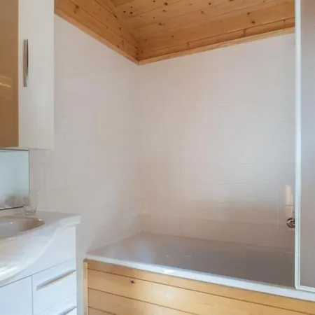 Fantastisch Met Veel Ruimte En Fijne Tuin *